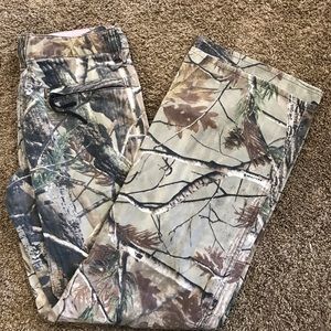 Camo Russell Outdoors women’s small pants
